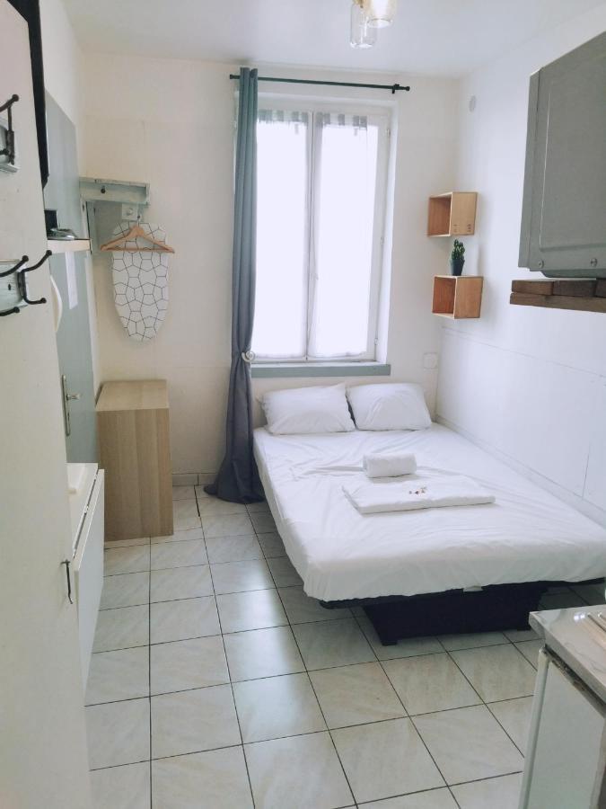 Studio A 10 Min A Pied Notre-Dame De La Garde Apartment Marseille Bagian luar foto